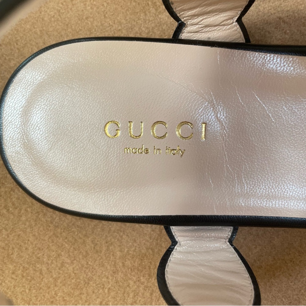 GUCCI Willow Pearl Thong Sandals - Picture 10 of 14